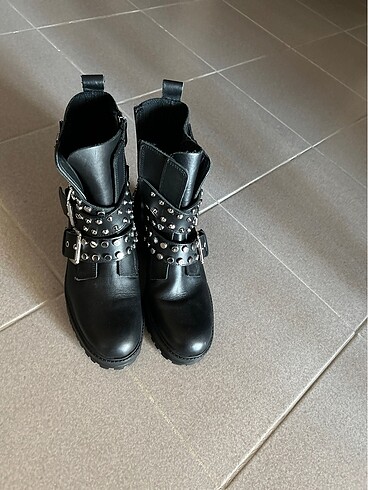38 Beden siyah Renk Zara bot