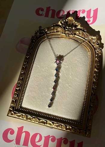 Accessorize İşlemeli Y Kolye Uzun Zincirli Altın Kadın Kolye