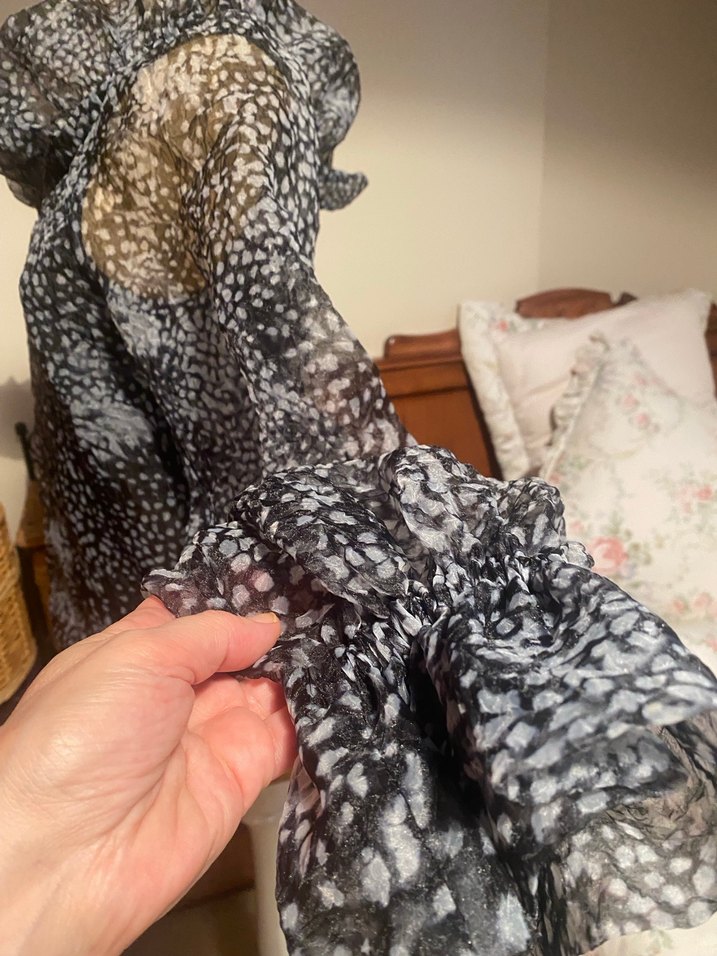 Tek kol Desenli Fırfırlı Uzun Kollu Bluz - Görsel 2