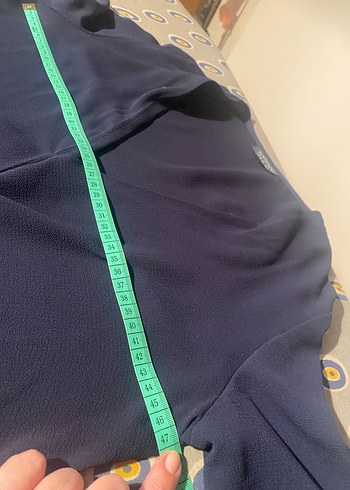 Kadın Lacivert V Yaka Dökümlü Bluz - Görsel 4