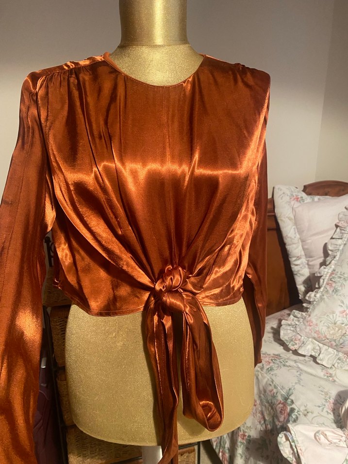 Drapeli saten bluz - Görsel 3