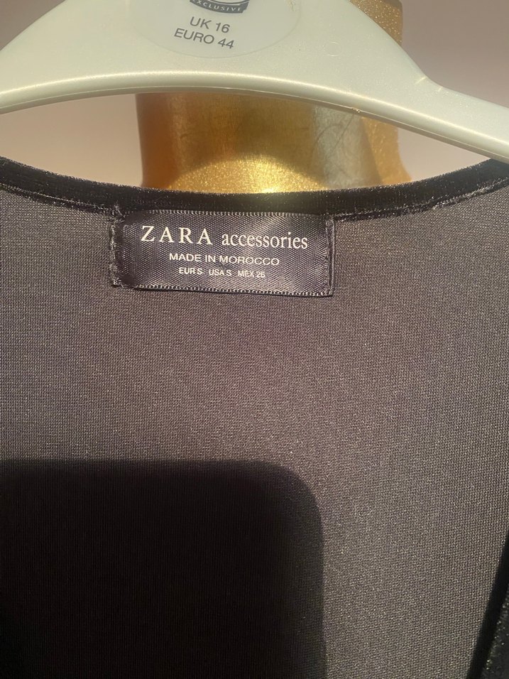 Siyah V Yakalı Drapeli  body - Görsel 4