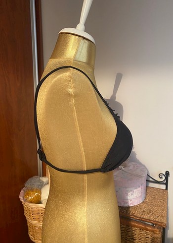 Siyah Fırfırlı Strappy Bikini Üstü - Görsel 5