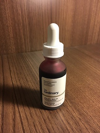The Ordinary 0 Aha + %2 Bha kırmızı peeling maskesi