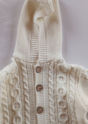 Kapüşonlu Beyaz Örgü Bebek Tulumu - Görsel 2