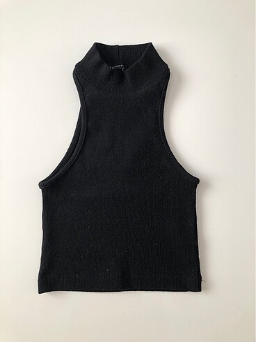 Siyah Crop