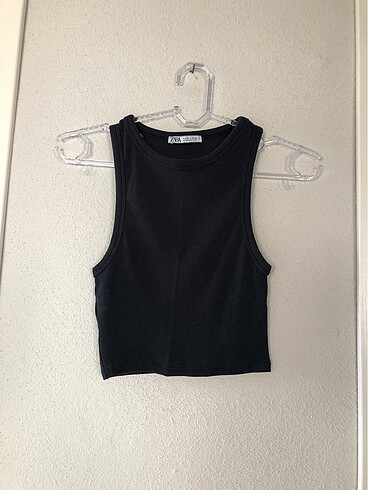 Zara Crop
