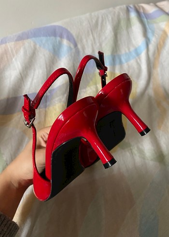 Kırmızı Tokalı Stiletto Topuklu Kadın Ayakkabı - Görsel 5