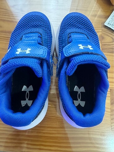 27 Beden mavi Renk Under Armour