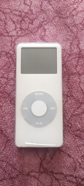 iPod ( Nostalji model çalışıyor )