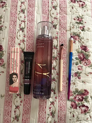 Bath & Body Works Bath Body Works Vücut spreyi & skin highlighter + Fırça