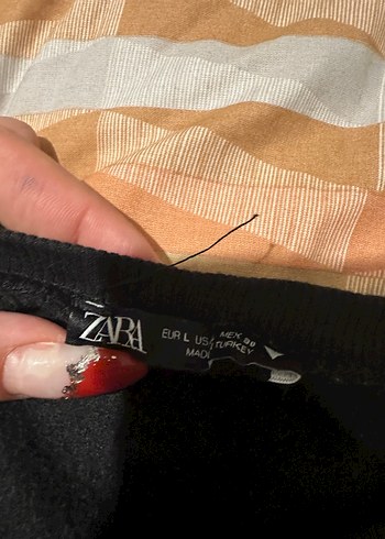 Zara Siyah Kolsuz Crop Top Yüksek Yaka - Görsel 2