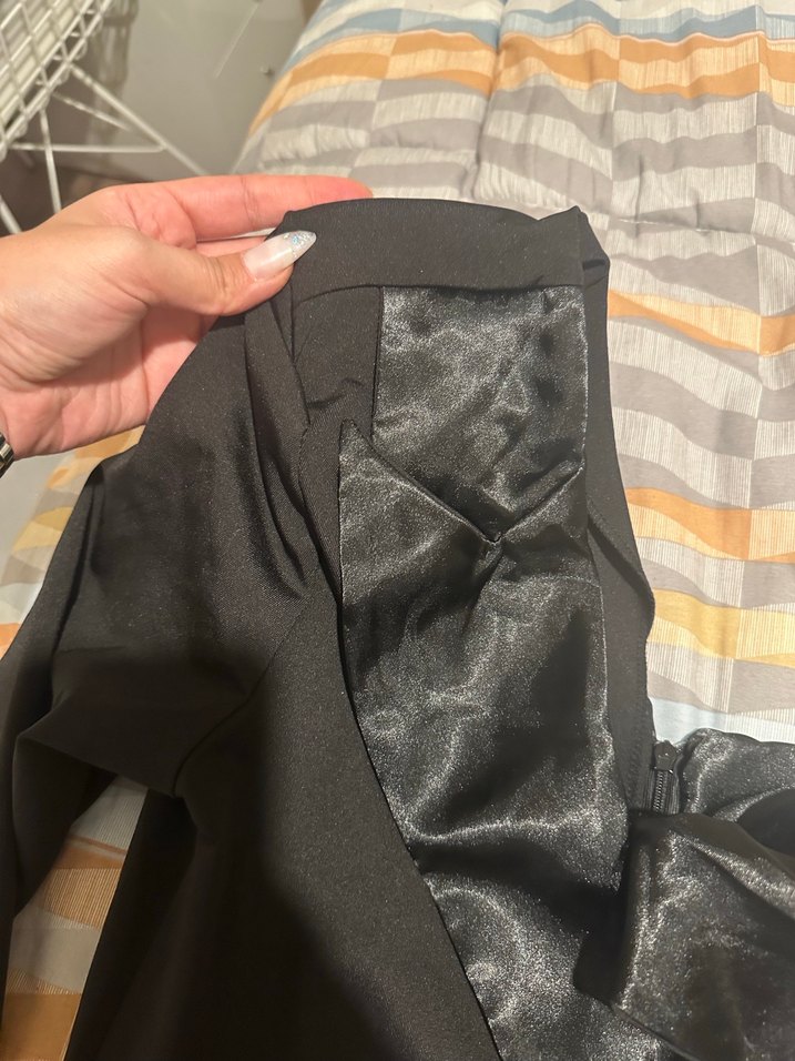 Tek kollu Düğmeli Siyah Uzun Kadın elbise - Görsel 3