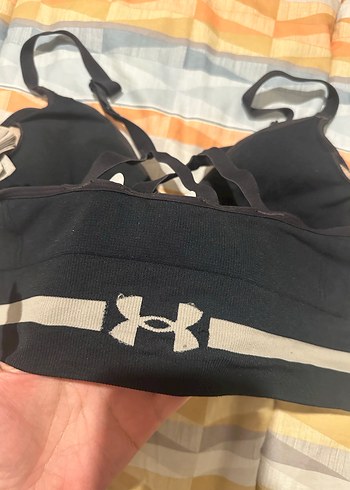 Under Armour Siyah Spor Sütyeni - Görsel 4