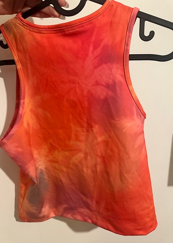 Kadın Kırmızı Batik Desenli Atlet - Görsel 4