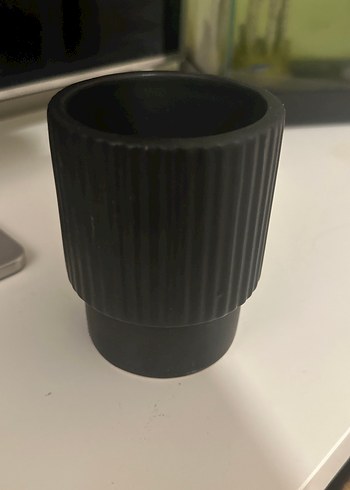 Siyah Renkli Kabartmalı Vazo - Görsel 4