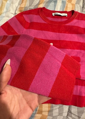 Zara Pembe Çizgili Triko Crop Kazak - Görsel 4