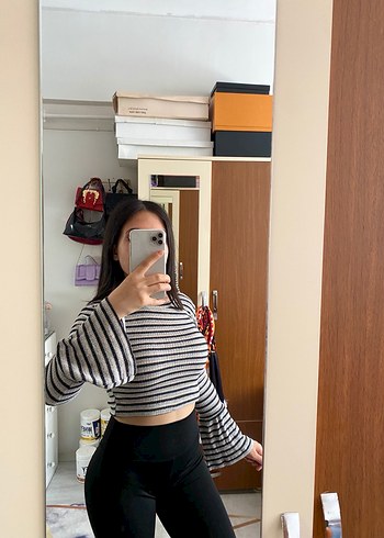 Çizgili crop bluz - Görsel 2