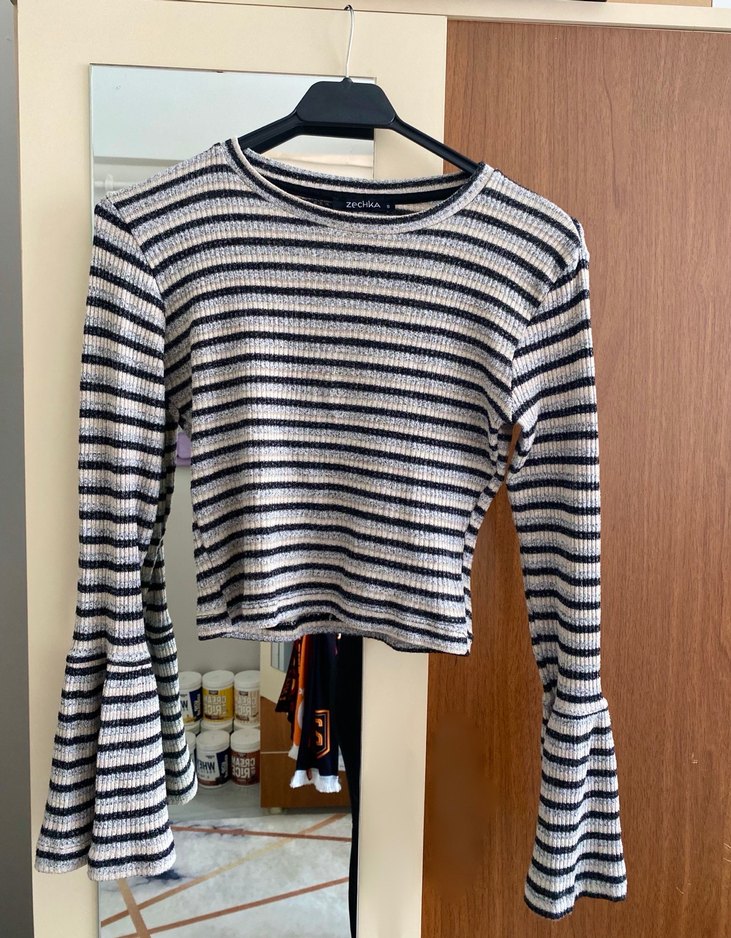 Çizgili crop bluz - Görsel 4