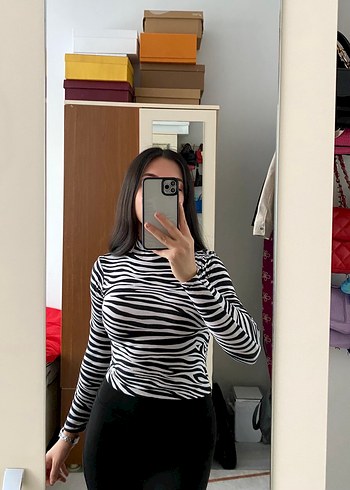 Zebra Desenli Uzun Kollu Bluz - Görsel 2