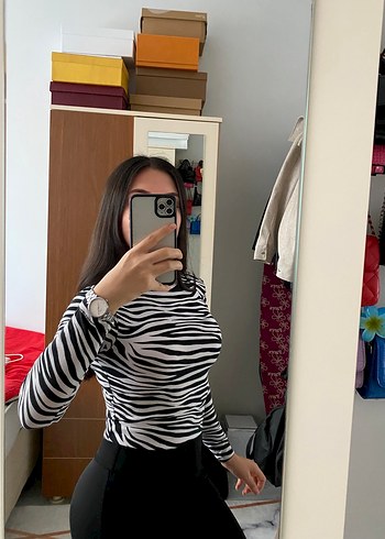 Zebra Desenli Uzun Kollu Bluz - Görsel 3