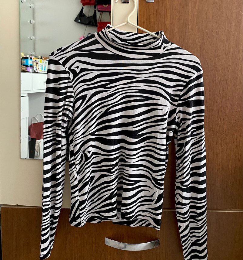 Zebra Desenli Uzun Kollu Bluz - Görsel 4