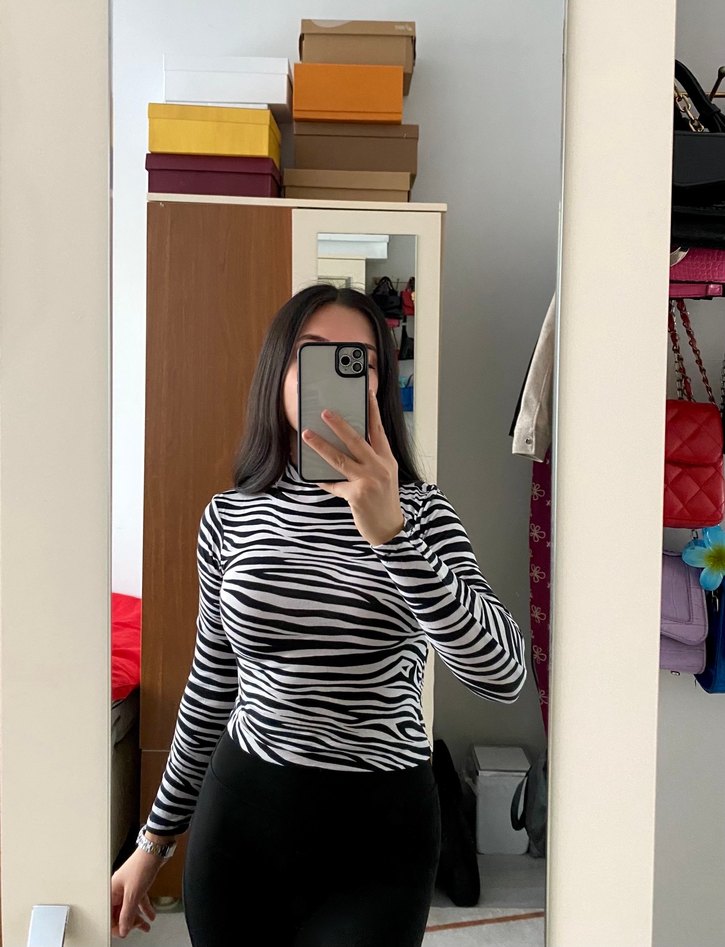 Zebra Desenli Uzun Kollu Bluz - Görsel 2