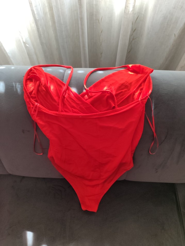 Parlak Kırmızı Drapeli Strappy bluz - Görsel 2