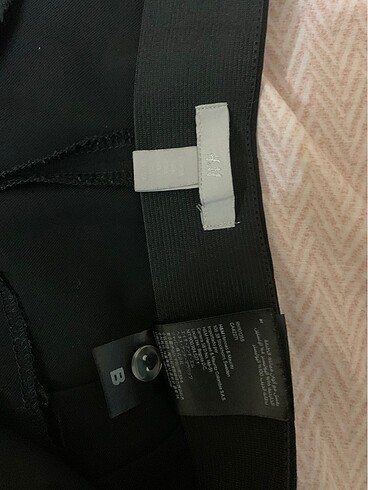 38 Beden siyah Renk H&M 38 beden bol kumaş pantolon