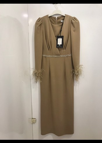 Abiye Kolu tüy detay Abiye elbise