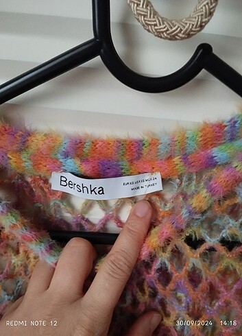 Bershka File kazak