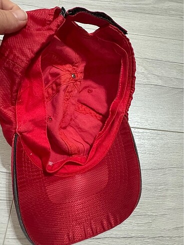Kırmızı şapka - Görsel 3