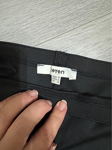 SİYAH MIDI BOY ETEK - Görsel 5