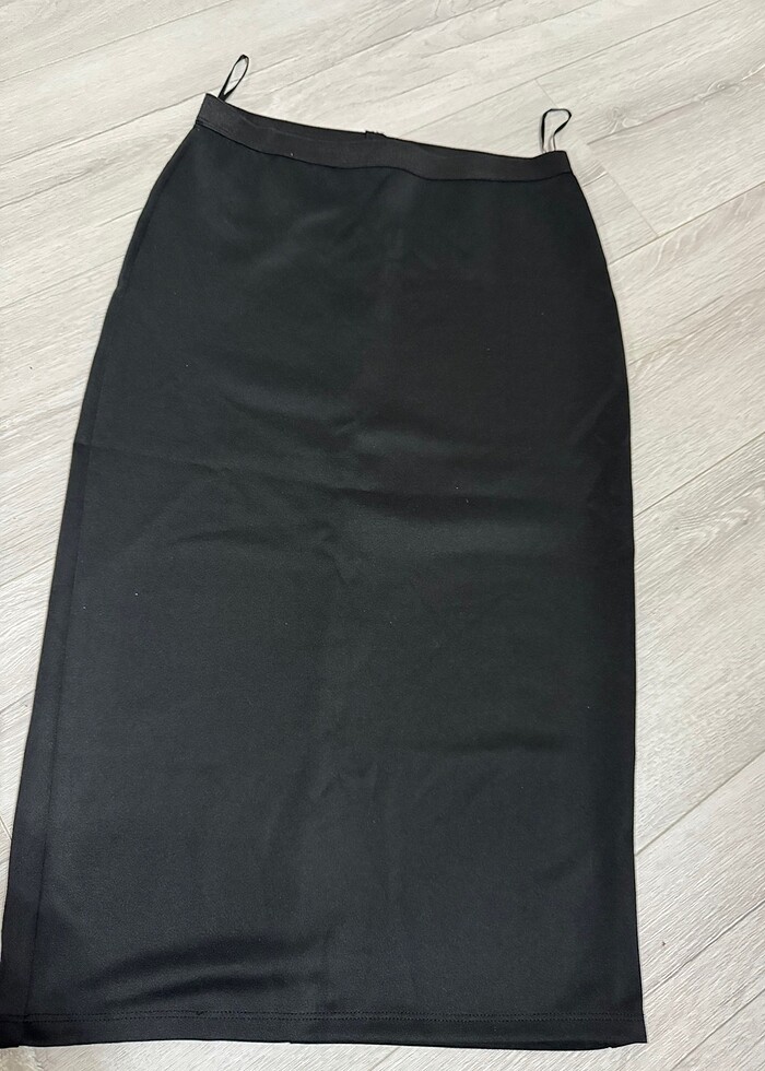 SİYAH MIDI BOY ETEK - Görsel 4