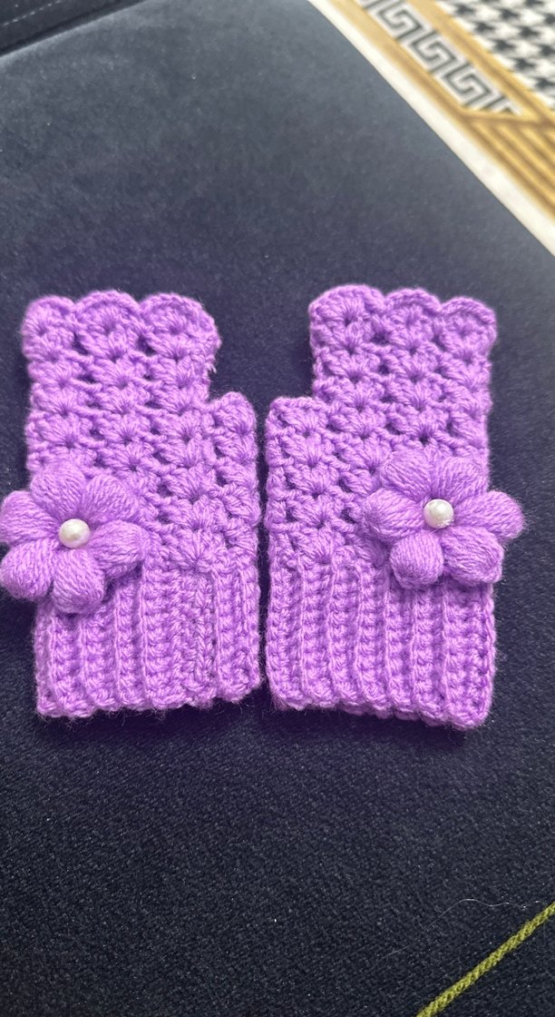 Mor Örgü Kadın Eldiveni Çiçek Detaylı - Görsel 3