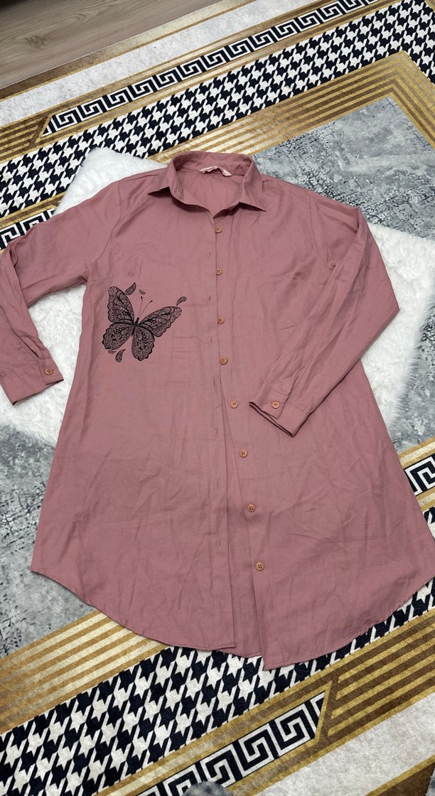 Uzun Kollu Düğmeli kelebek desenli Tunik - Görsel 2