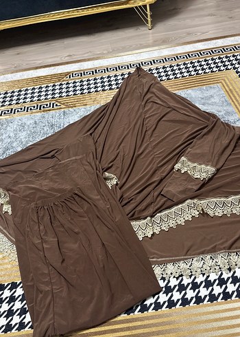 Drapeli Kahverengi Uzun güpürlü namaz elbisesi
İki parça - Görsel 4