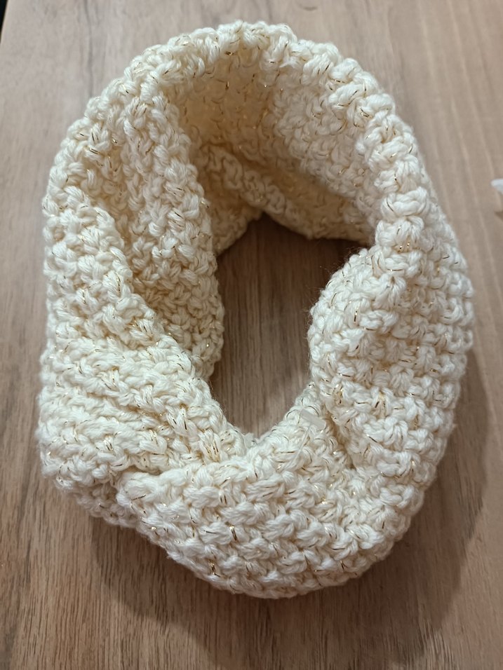 Örgü Beyaz Kadın Saç Bandı - Görsel 2