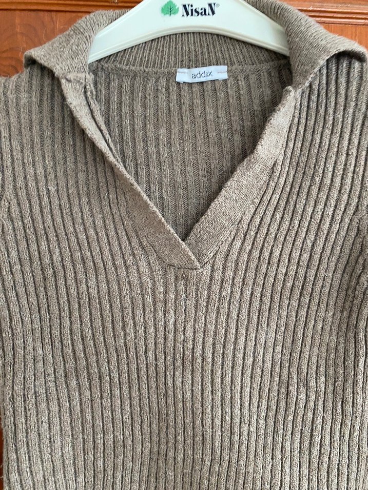 V Yaka Triko Kadın Kazak - Görsel 3