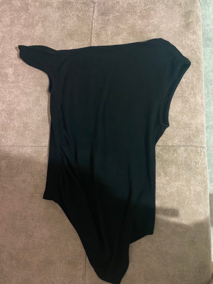 Siyah Straplez Kısa Kollu Body trendyolmillaa - Görsel 3