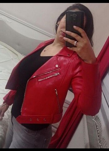 s Beden kırmızı Renk Pull and Bear Deri ceket