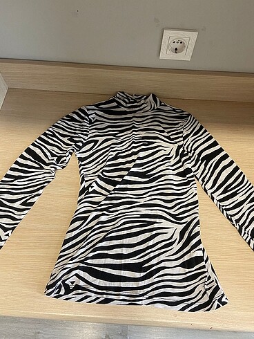 zebra desenli bluz