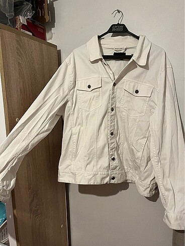 h&m beyaz kot ceket