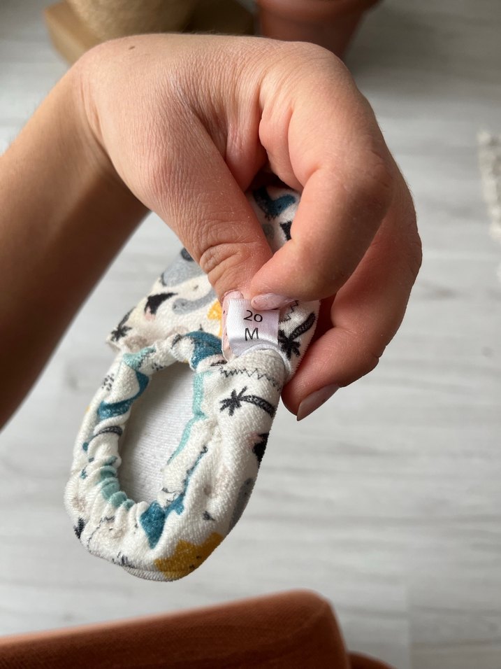 Bohem Tarzı Gri Bebek Örme Patik - Görsel 2