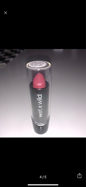  Beden bordo Renk Wet n Wild Silk Finish Lipstick Bordo Ruj