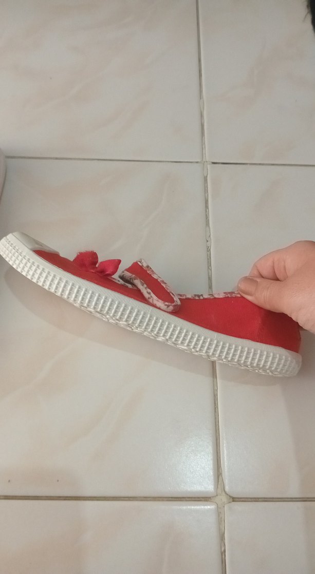 Kız Çocukları İçin Kırmızı Bağcıklı Babet - Görsel 2