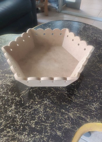 Altıgen Dalgalı Kenarlı Ekmeklik - Görsel 2