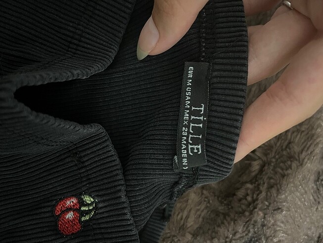 m Beden siyah Renk Kiraz işlemeli straplez crop