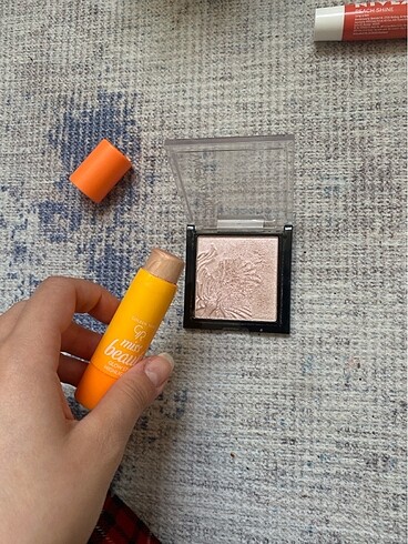 Wet n wild highlighter