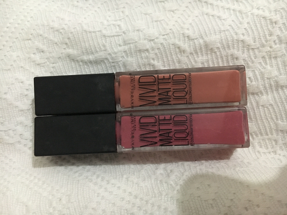 Maybelline mat nude lip stick